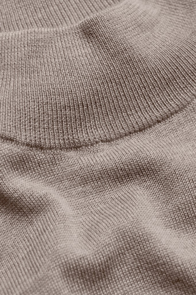 1001803 DADOR - DIGEL Stehkragenpullover aus extrafeiner Merinowolle 76 beige
