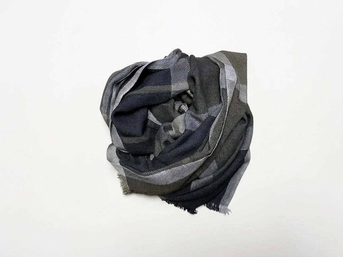 02110-0047 MONTI - Herren Schal 58 x 180cm 4220 oliv karo