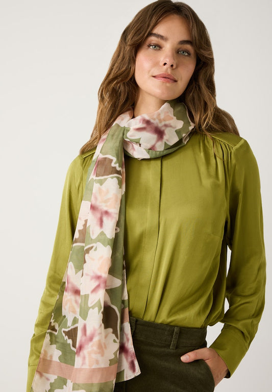 51099000 MORE&MORE - Printed Scarf 4460 soft flower print
