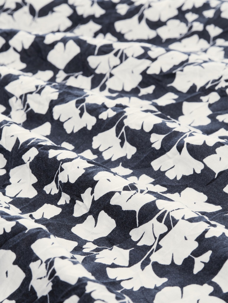 1050422 TOM TAILOR wmn - Crinkle T-Shirt mit Muster 39735 blue ginkgo minimal