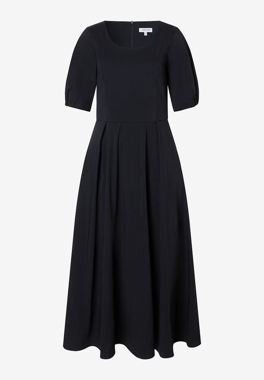 61823453 MORE&MORE - Clean Midi Dress 0790 schwarz