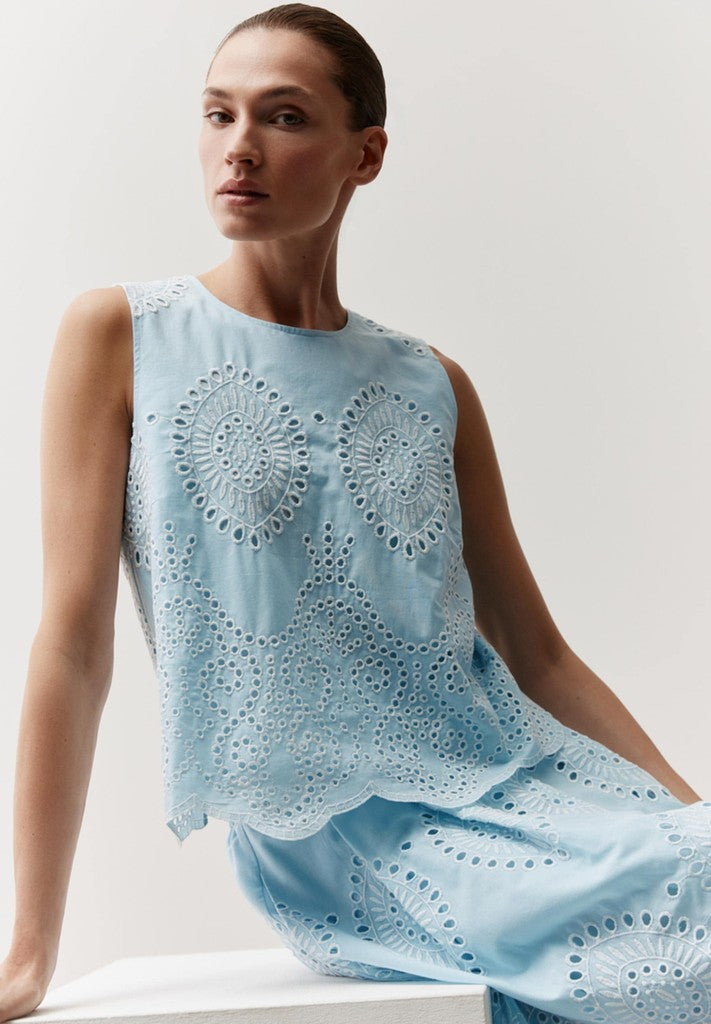 61242082 MORE&MORE - Embroidered Top 2351 colour contrast lace
