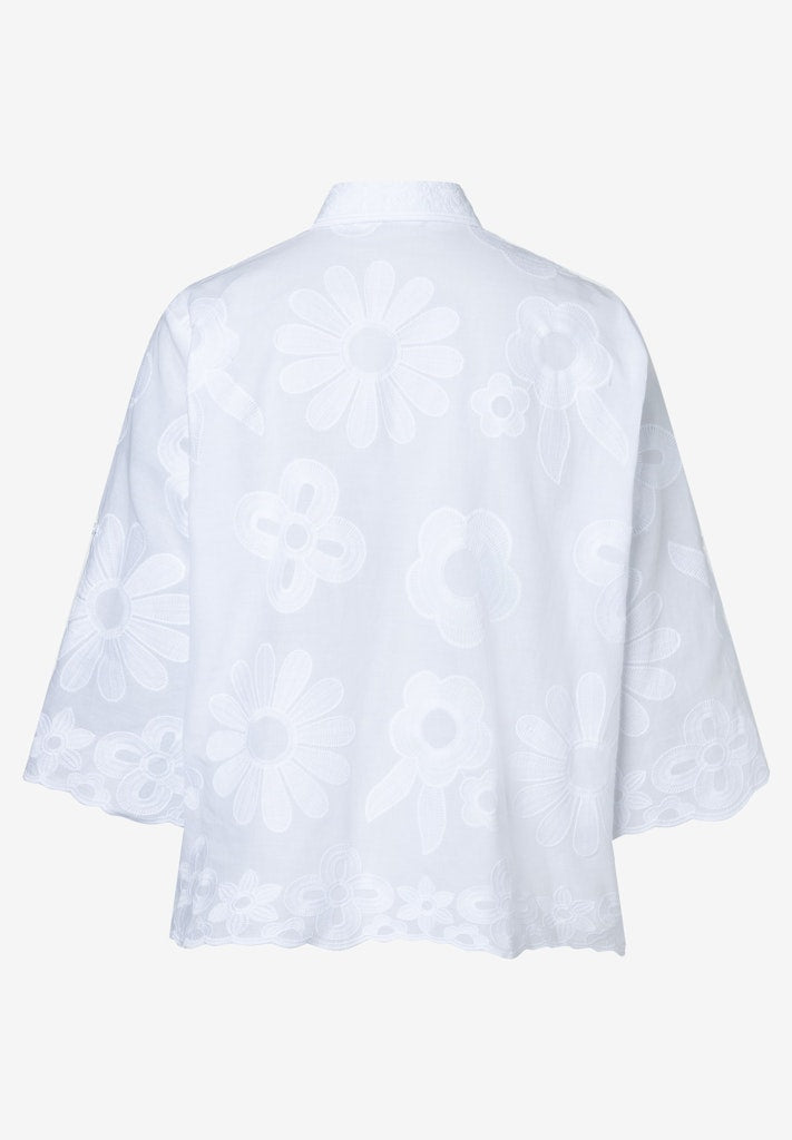 61032001 MORE&MORE - Flower Embroidery Blouse 0010 white