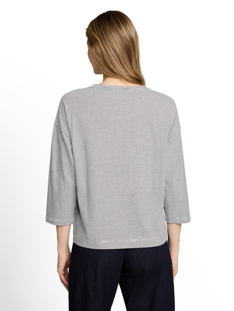 1052884 TOM TAILOR wmn -  Loose Fit T-Shirt mit Blumen-Applikation 40889 small white navy stripe